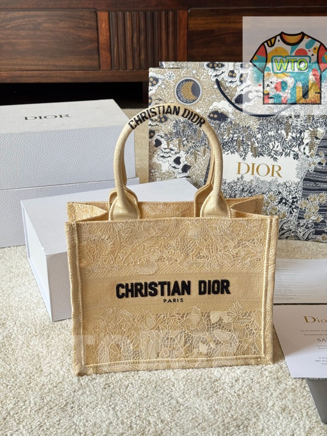 今日特価】Dior 25ss New Butterfly Embroidery Book Tote