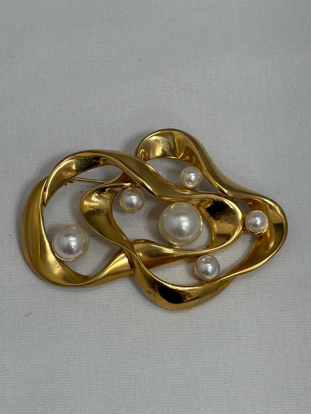 BALMAIN PARIS バルマン ブローチ ゴールド パール - メルカリ