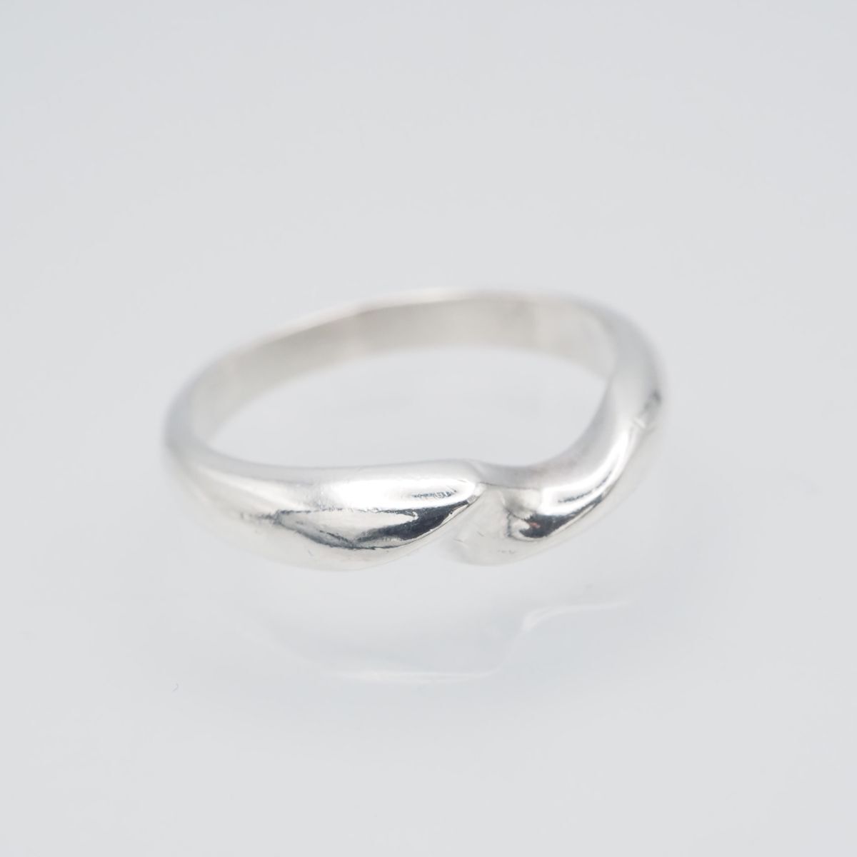 リンク　ヴィンテージ　10k 刻印　あり USA製1950年BRANAT社ヴィンテージイニシャルMオニキス盾シールド