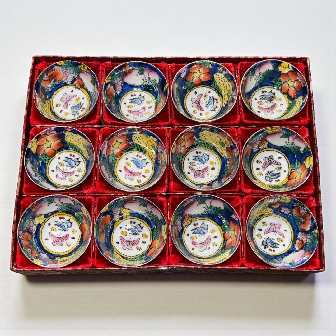 中国骨董 漆器のような光沢 桃核 アンティーク 収集品 コレクション 中国骨董 漆器のような光沢 桃核 アンティーク 収集品 コレクション