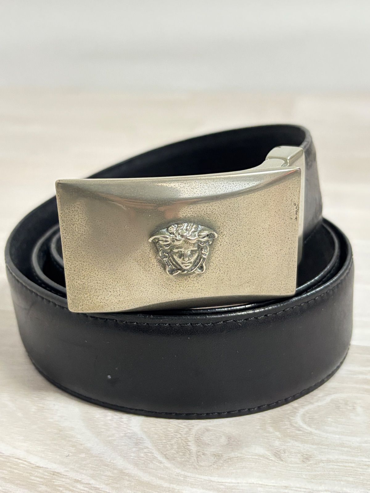 VERSACE ヴェルサーチ ベルト メデューサ シルバー - メルカリ