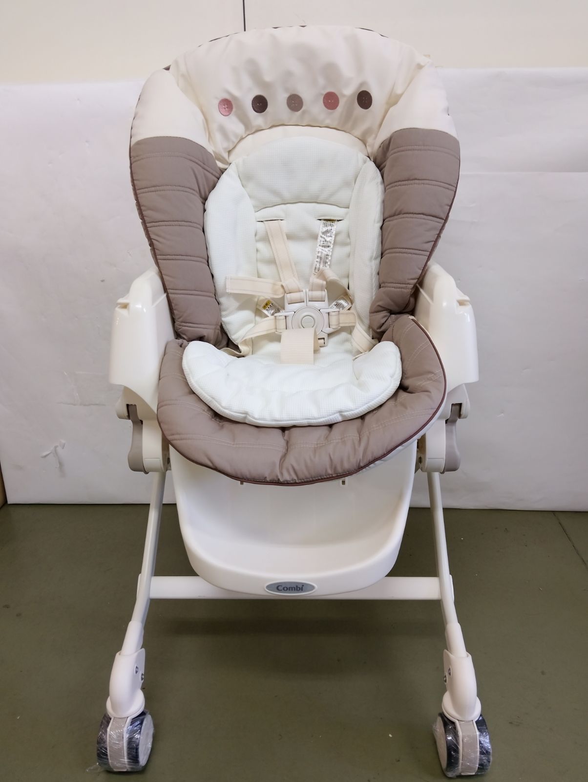 美品】コンビ ネムリラ AUTO SWING エッグショック BE ココアブラウン