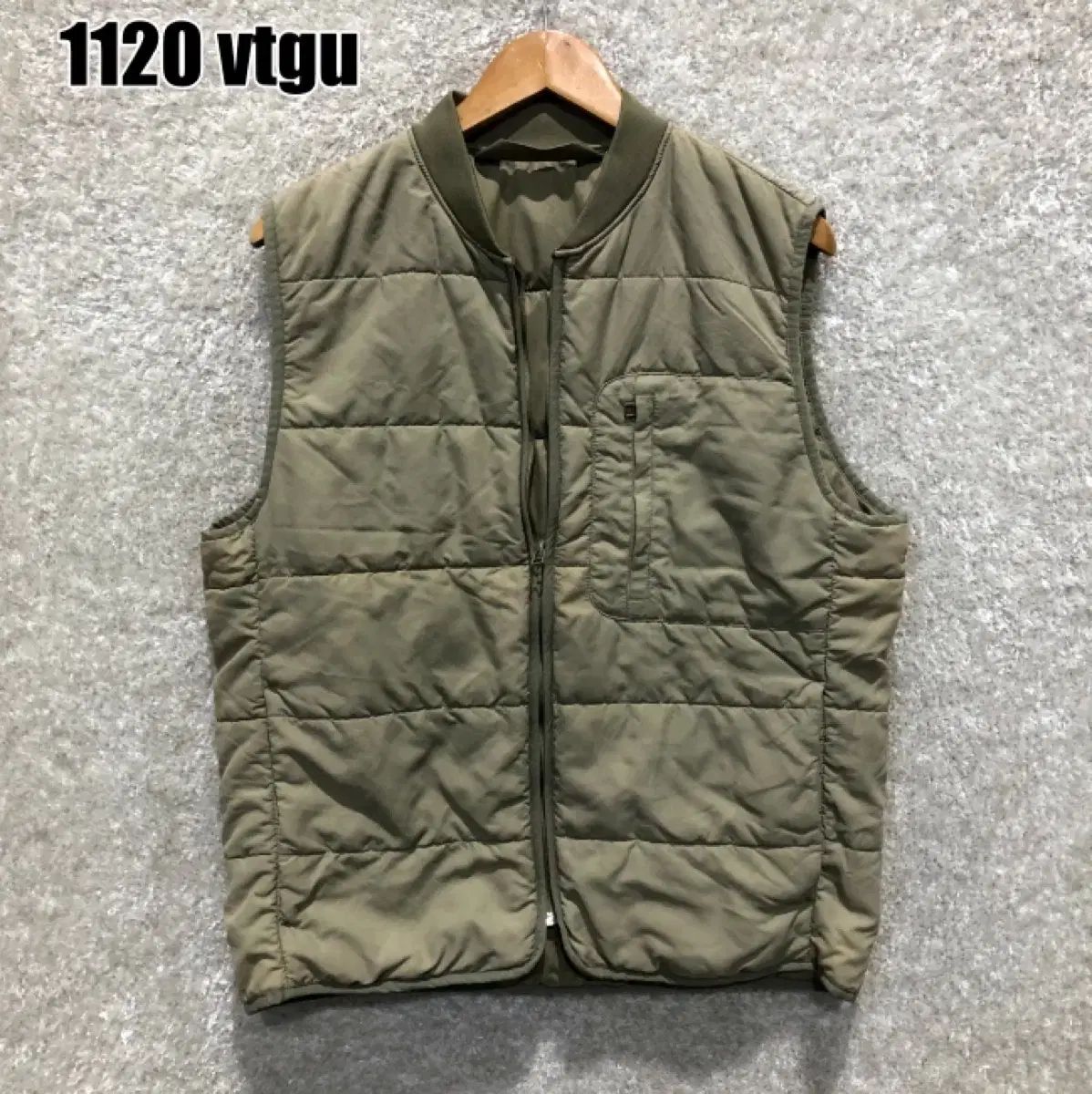 ザラ カーキ色 キルティング ダウン ベスト L - メルカリ