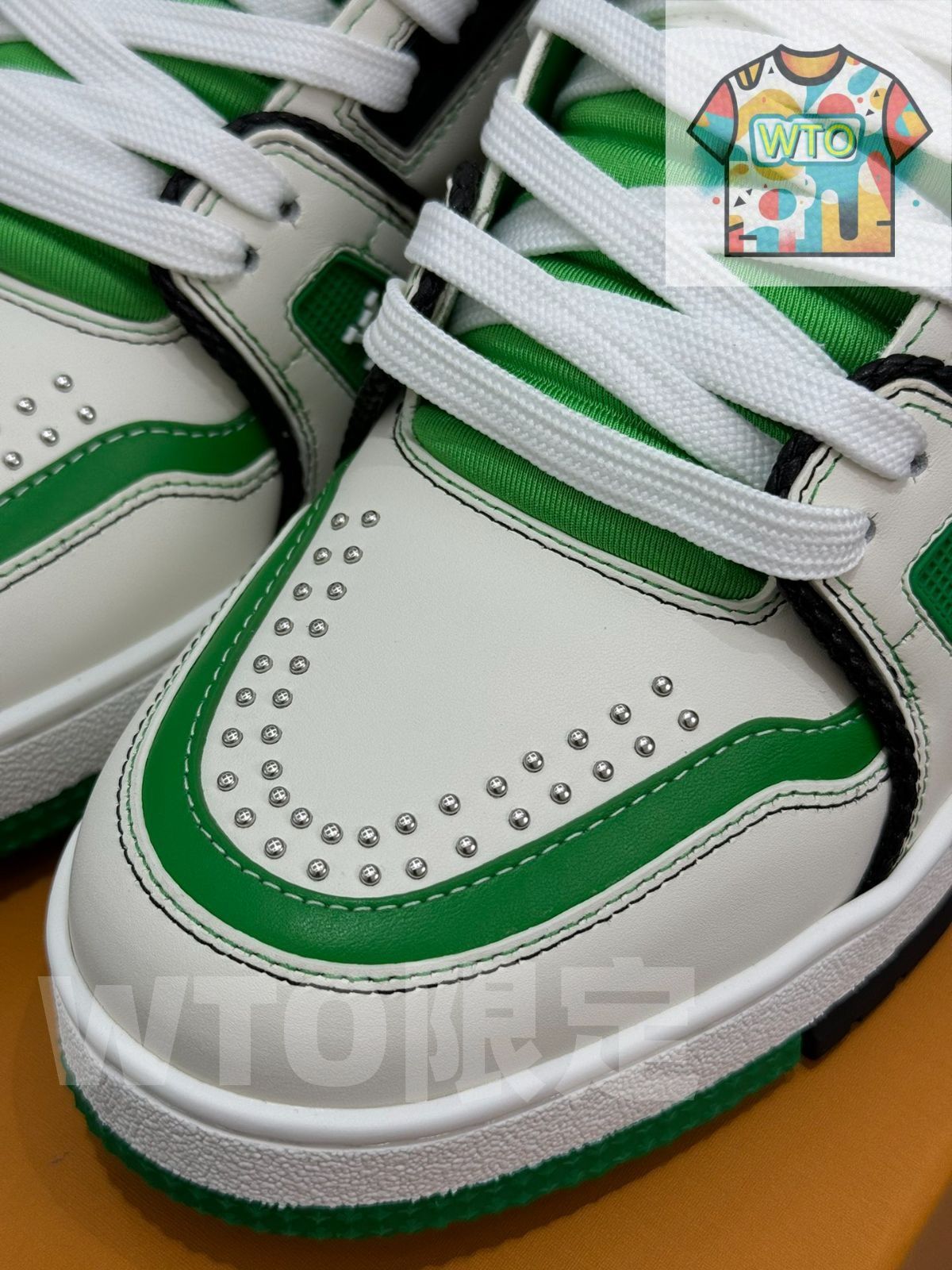 Louis Vuitton Trainer 73rd カラー - グリーン リベット - メルカリ