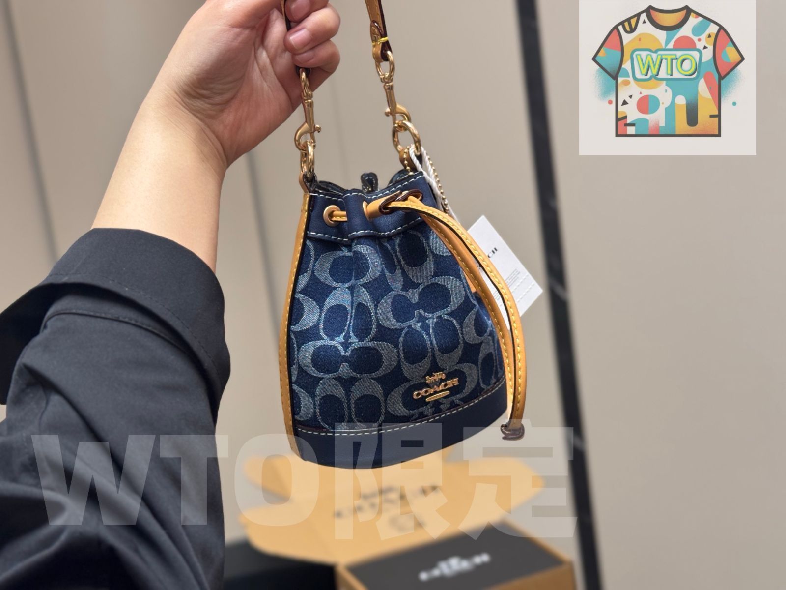 【未使用】COACH コーチ パッチワーク デニム ハンドバッグ ミニバッグ 今日特価】Coach デニム ミニバケツバッグ（Cute Design） - メルカリ