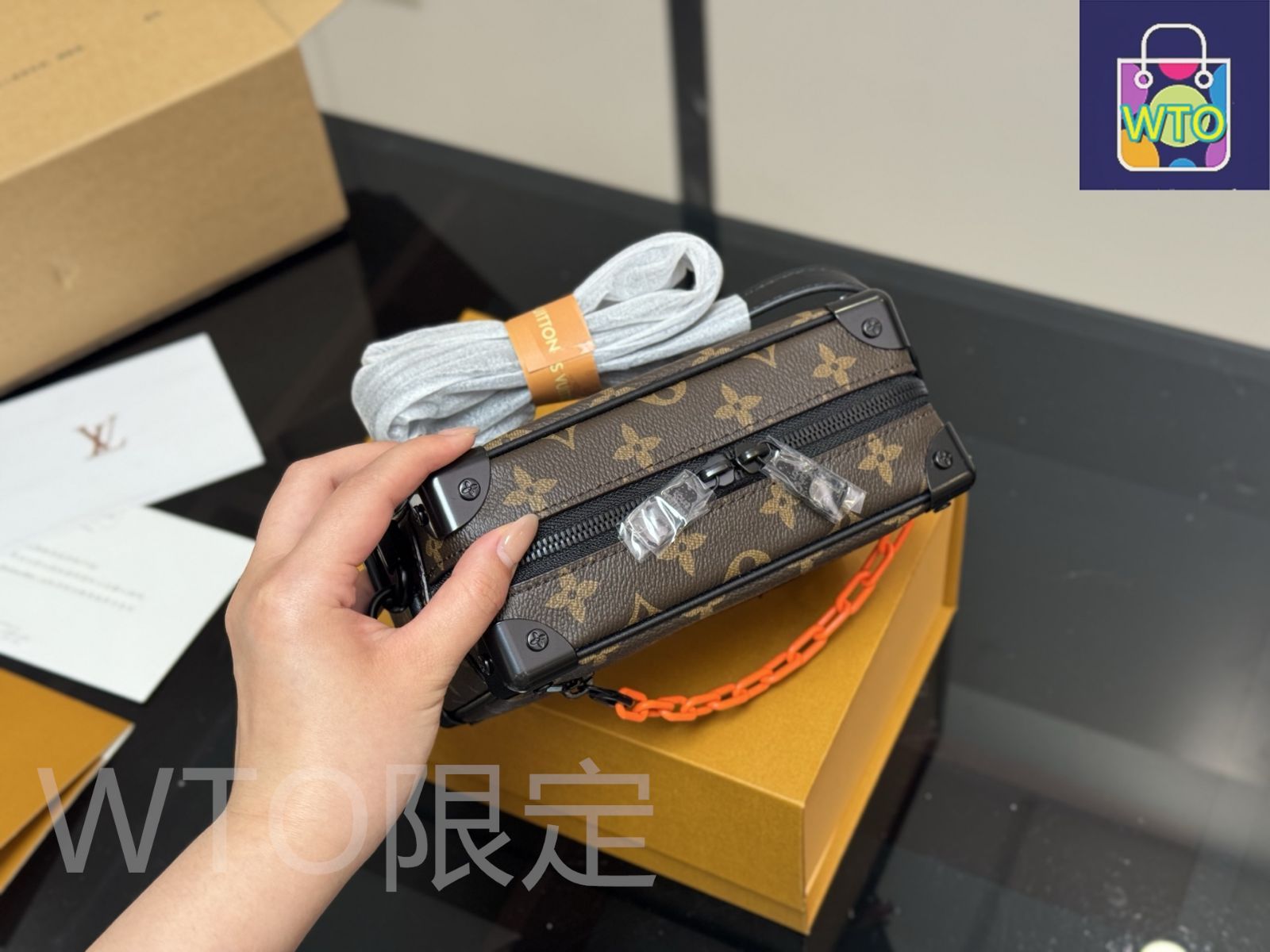 今日特価】Louis Vuitton ルイヴィトン ミニソフトトランク ボックス