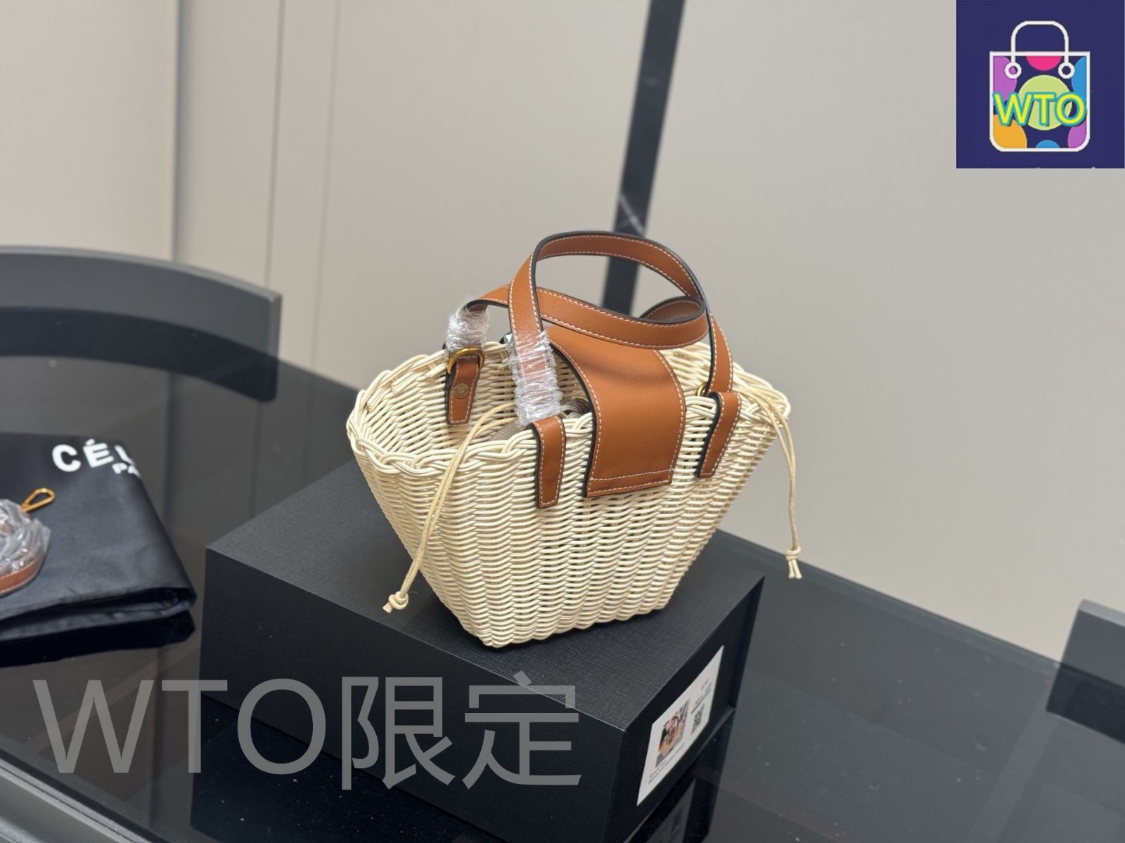 今日特価】Celine セリーヌ ティーンクーフィンバスケットバッグ新