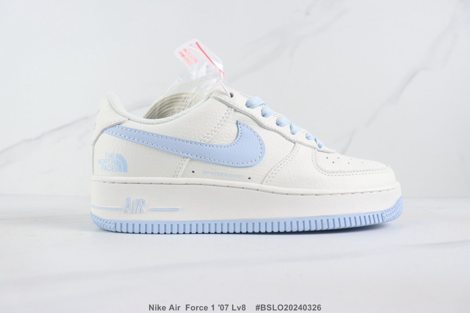Nike Air Force 1’07 / Nike x Supreme 未使用 全新未使用男女兼用 Nike Air Force 1 ′07 x Supreme 02 - メルカリ