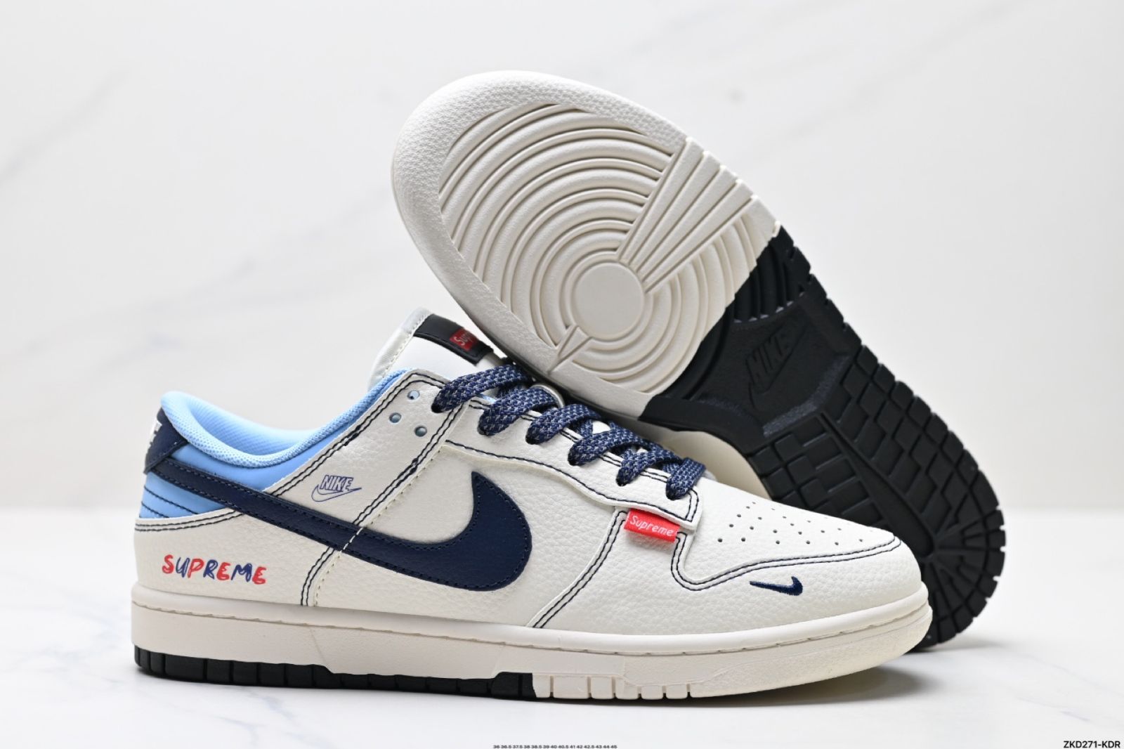 全新未使用Nike Dunk Low x Supreme コラボ スケートボードシューズ