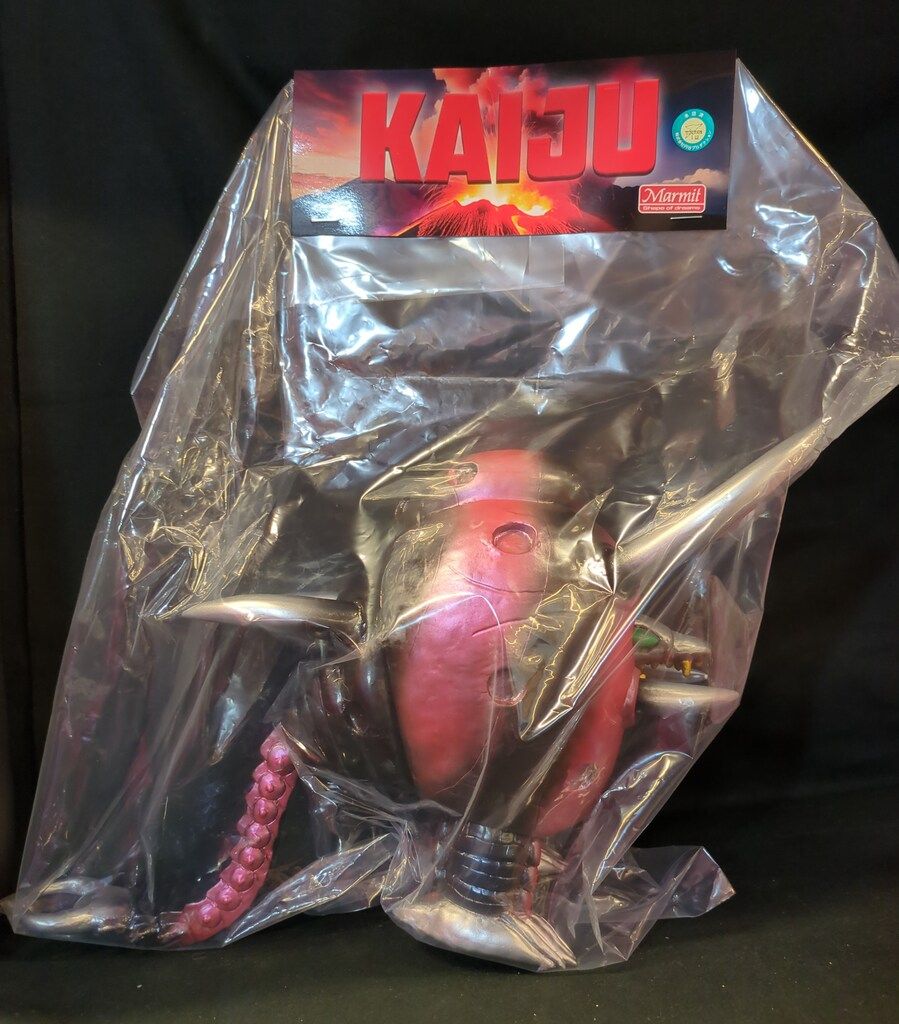 マーミット 怪獣天国 円盤生物 ブラックエンド 黒成型 - メルカリ