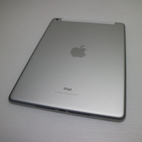 超美品 SIMフリー iPad 第6世代 32GB シルバー タブレット 白ロム 即日