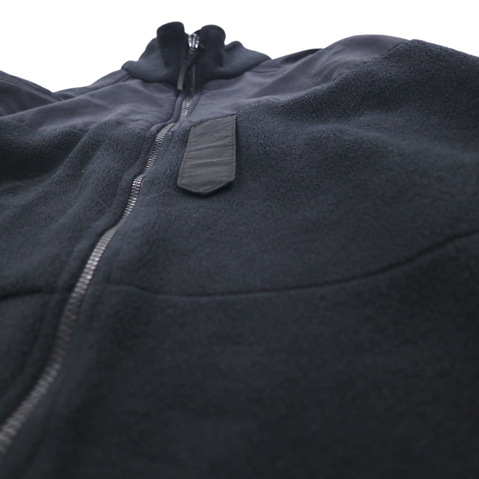 ポリエステル 8415-01-539-4028