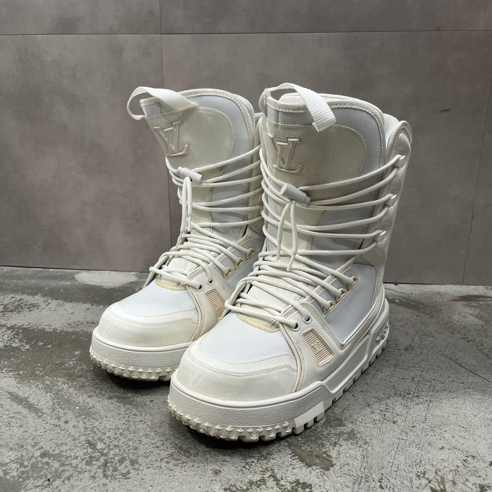 ルイヴィトンの靴 国内正規 参考上代273800円 LOUIS VUITTON トレーナー スノー ライン