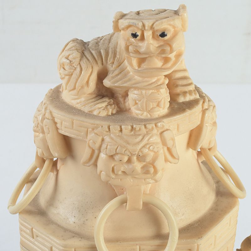 中国 練物彫刻 雙耳活環 獅子鈕蓋爐 香炉 唐木台付 N S365 - メルカリ