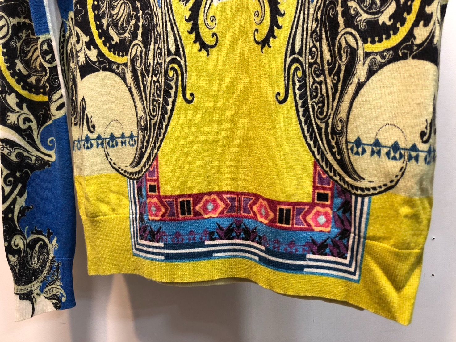 ◇ETRO エトロ Vネック ニット サイズ：44 ペイズリー柄 シルク