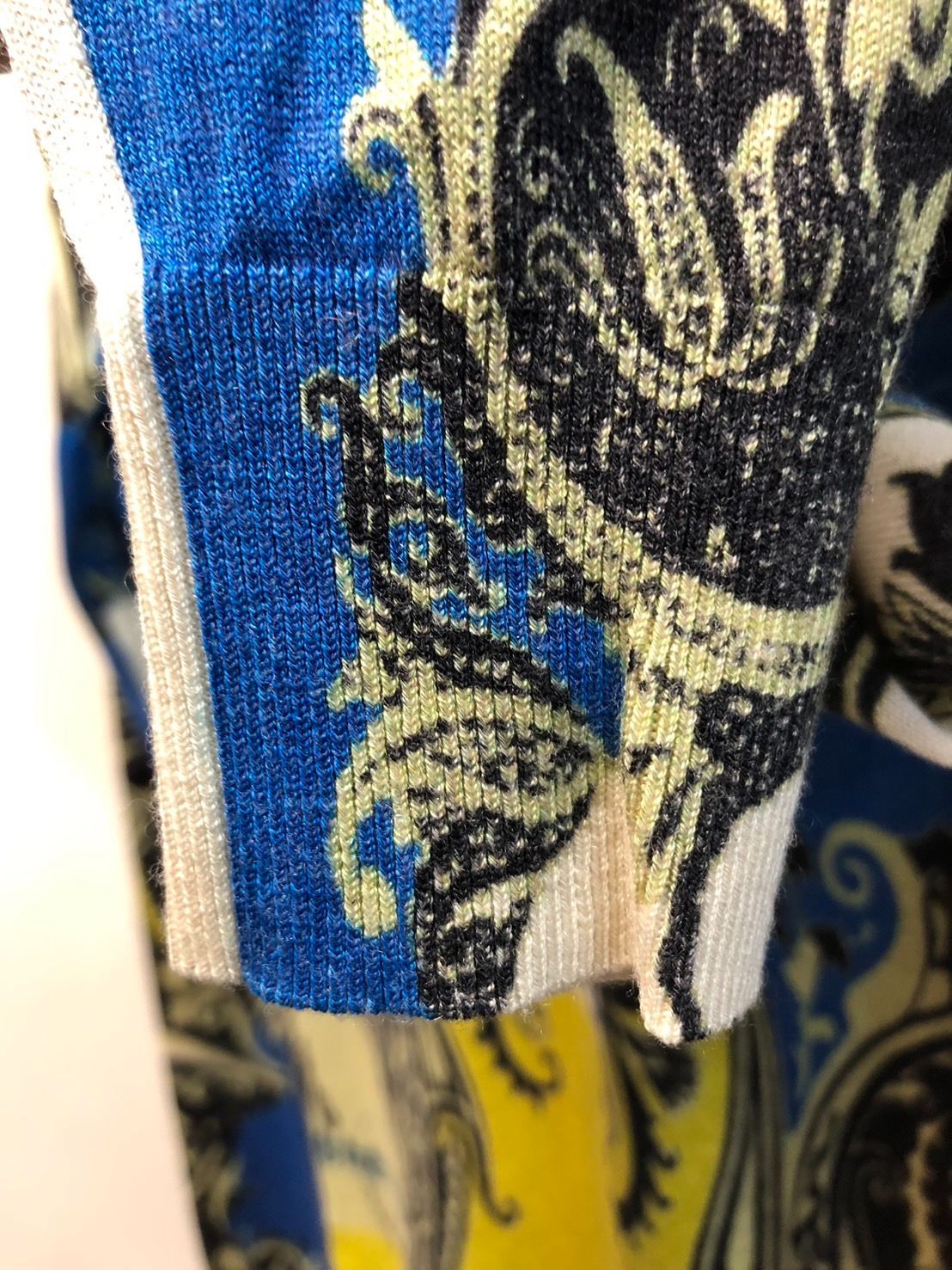 ◇ETRO エトロ Vネック ニット サイズ：44 ペイズリー柄 シルク