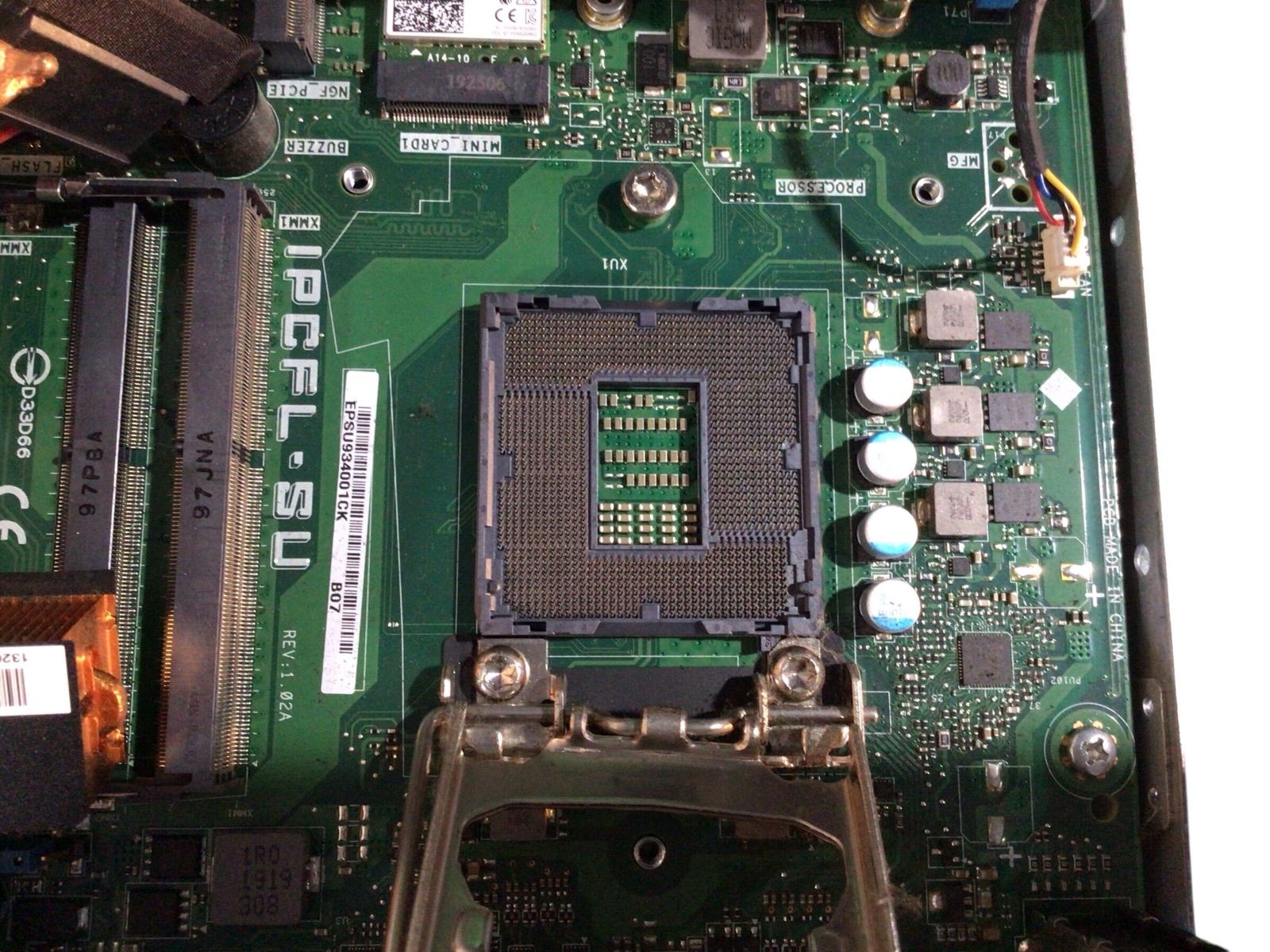 パーツ欠品・動作確認済] EPSON ENDEAVOR ST190E i3-8th/ CPU 無し