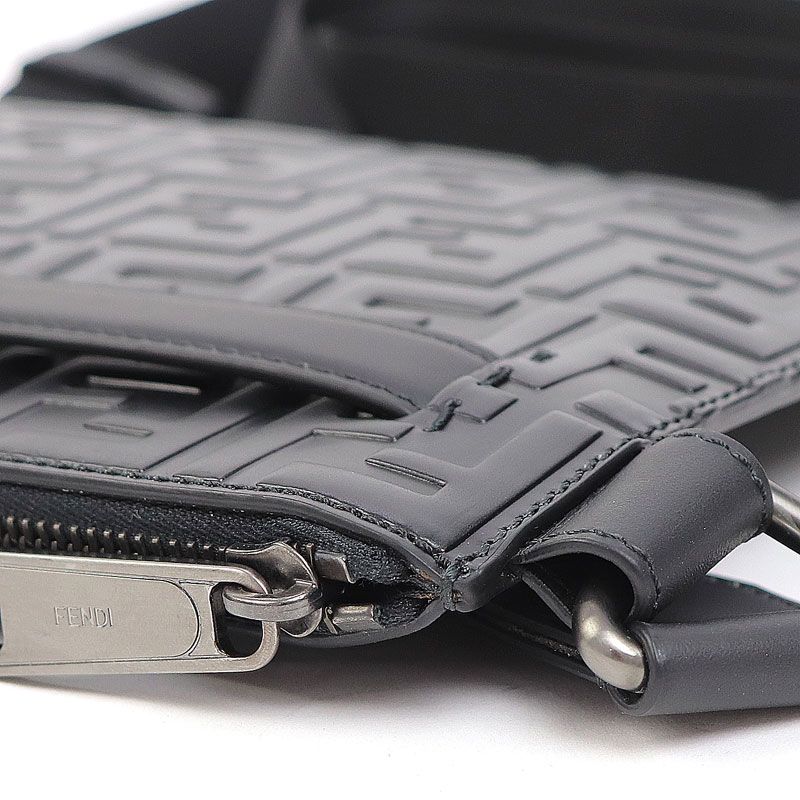 FENDI FFロゴ メッセンジャーバッグ フェンディ FFレザー メッセンジャーバッグ ブラック FFモチーフ