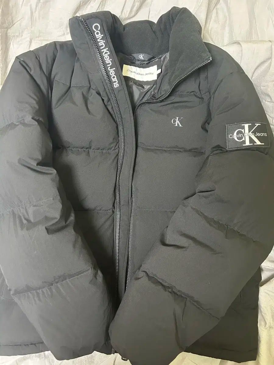 カルバン・クライン ダウン