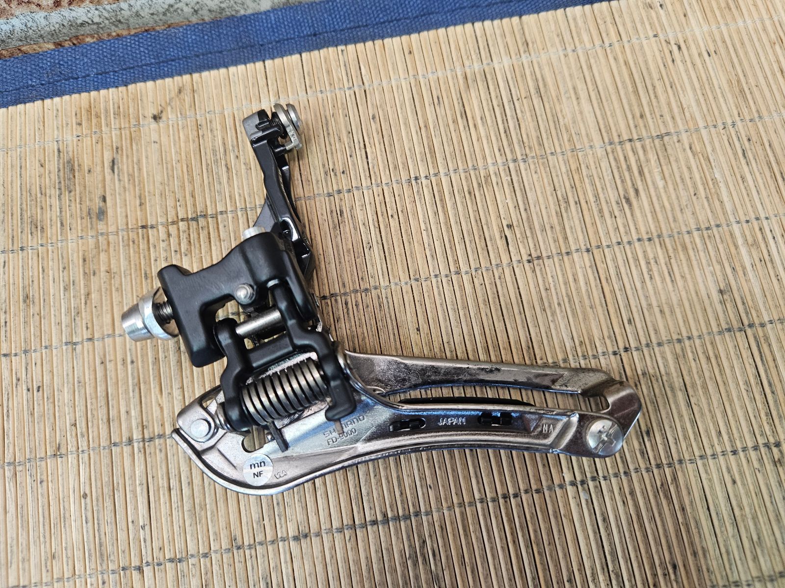 SHIMANO DURA-ACE 9000 フロントディレイラー 113581_fMJB4Km5YT29rFlE.jpg