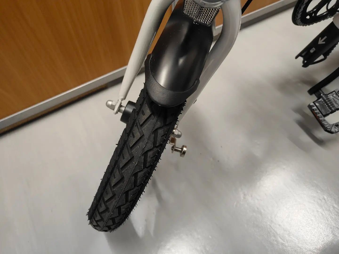 公式】電動アシスト自転車ERWAY A01lightホワイト - メルカリ