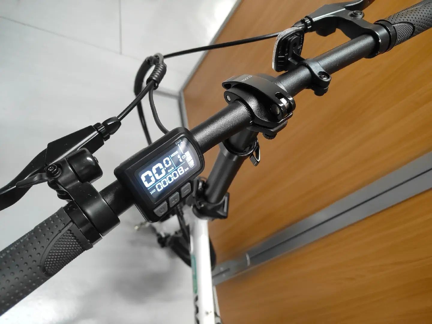 公式】電動アシスト自転車ERWAY A01lightホワイト - メルカリ