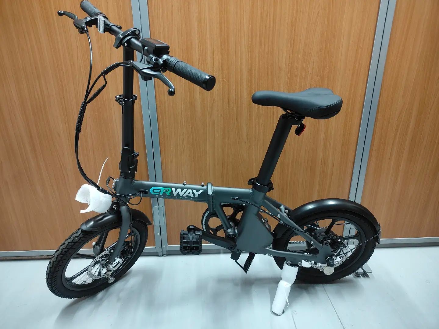 ERWAY A01-Lite 電動アシスト折りたたみ自転車 グレー 楽天市場】電動自転車 a01lite 折りたたみ 90km走行可能 電動アシスト