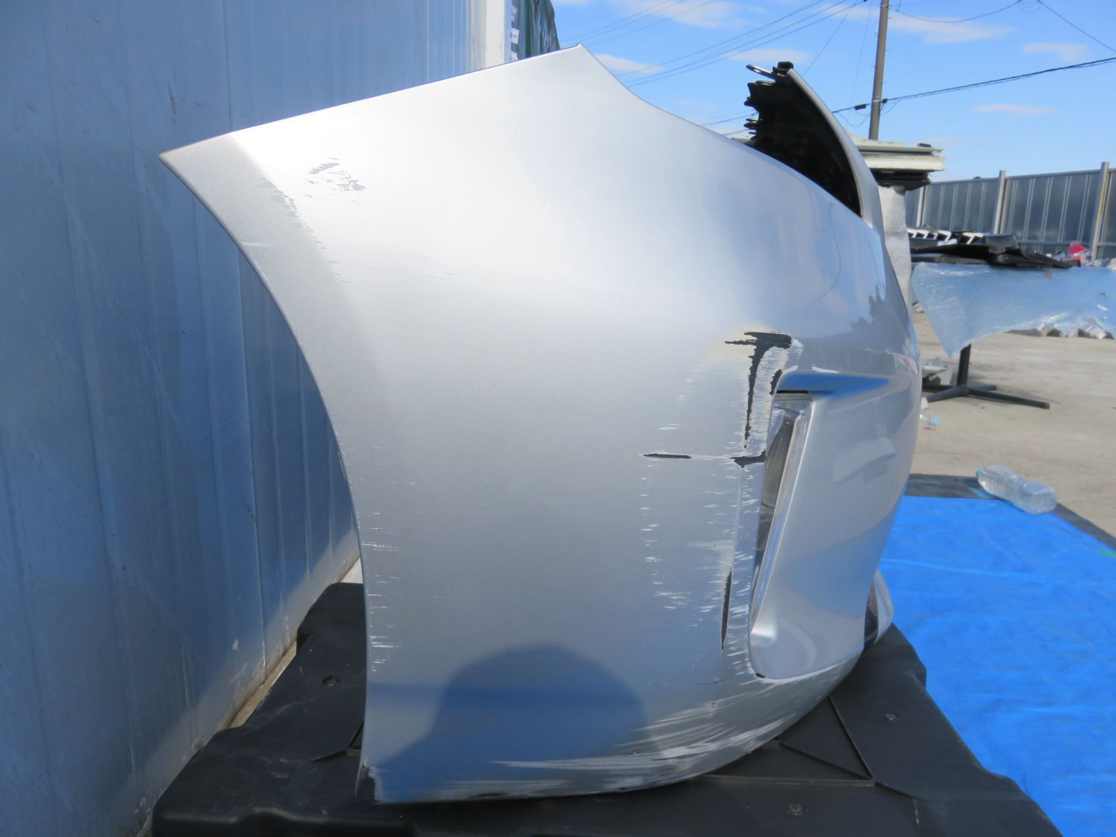 ☆SFC3642/プリウス30系 ZVW30/ZVW35 後期 純正 フロントバンパー 1F7