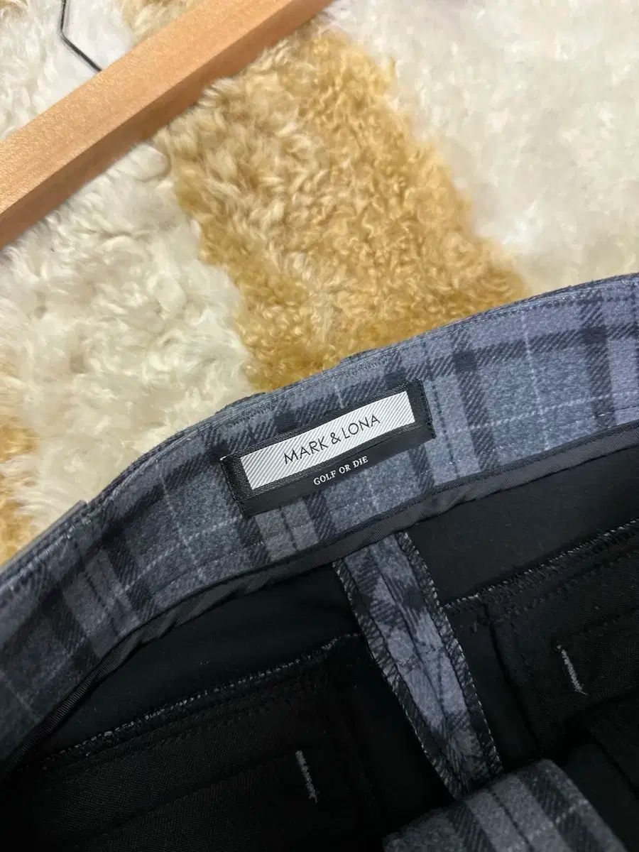 36)MARK & LONA マークアンドロナ 2024 ゴルフ 起毛 パンツ ☆暖か裏