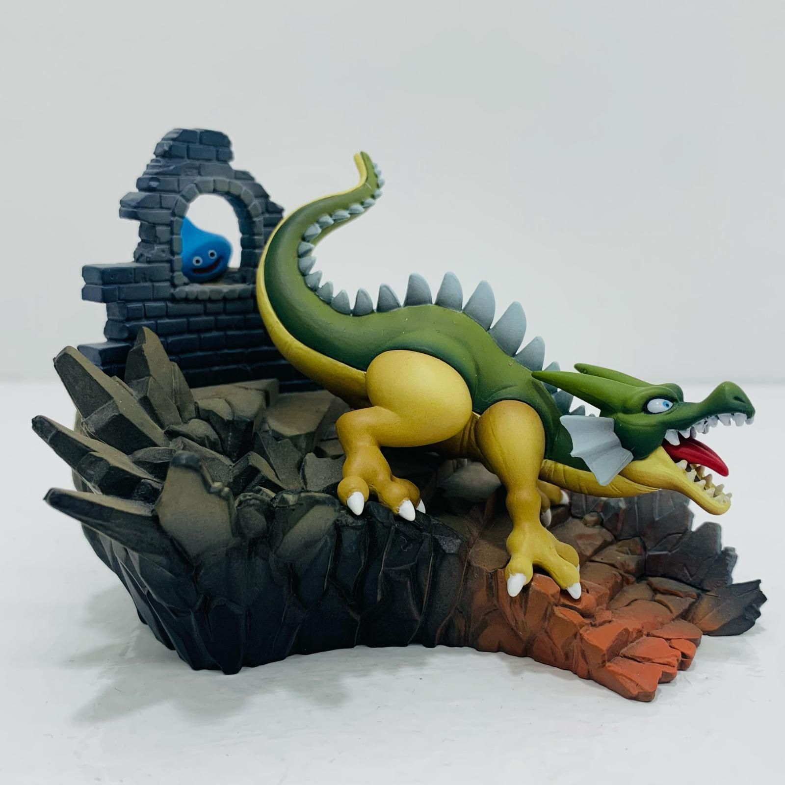 飾磨店】 中古 ドラゴン＆スライム「ARくじアタルス。ドラゴンクエスト