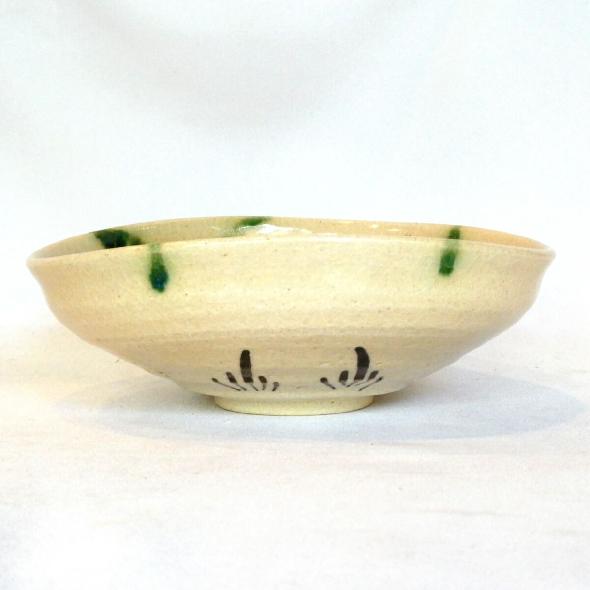 三右衛門◇祭り）美濃焼 大萱八坂窯 加藤弥右衛門作 弥七田織部 平茶碗