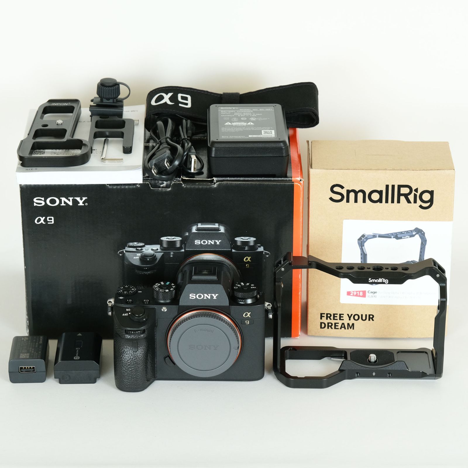 美品 | シャッター数1,415回｜カメラゲージ付] SONY α9（ILCE-9