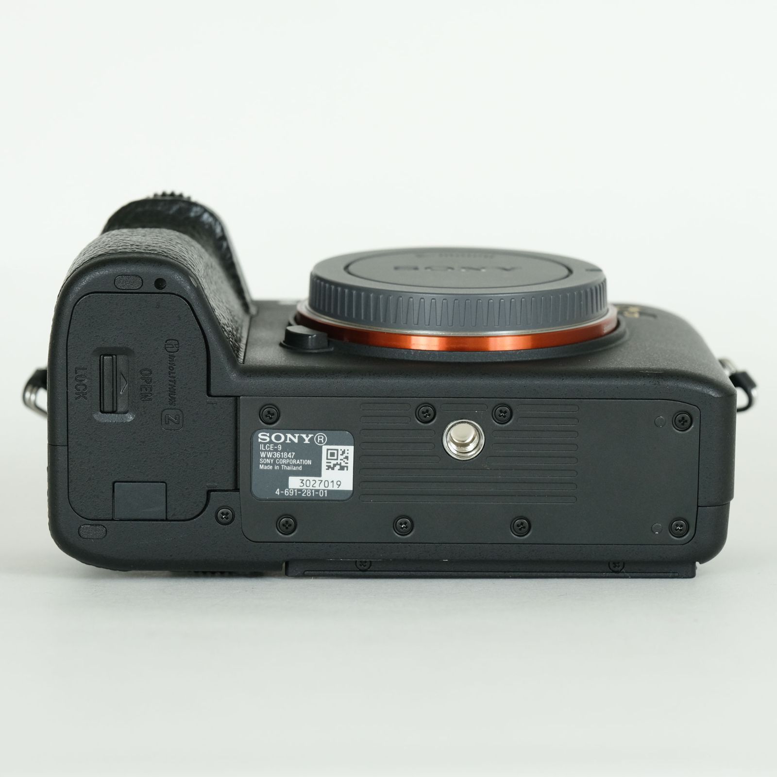 美品 | シャッター数1,415回｜カメラゲージ付] SONY α9（ILCE-9