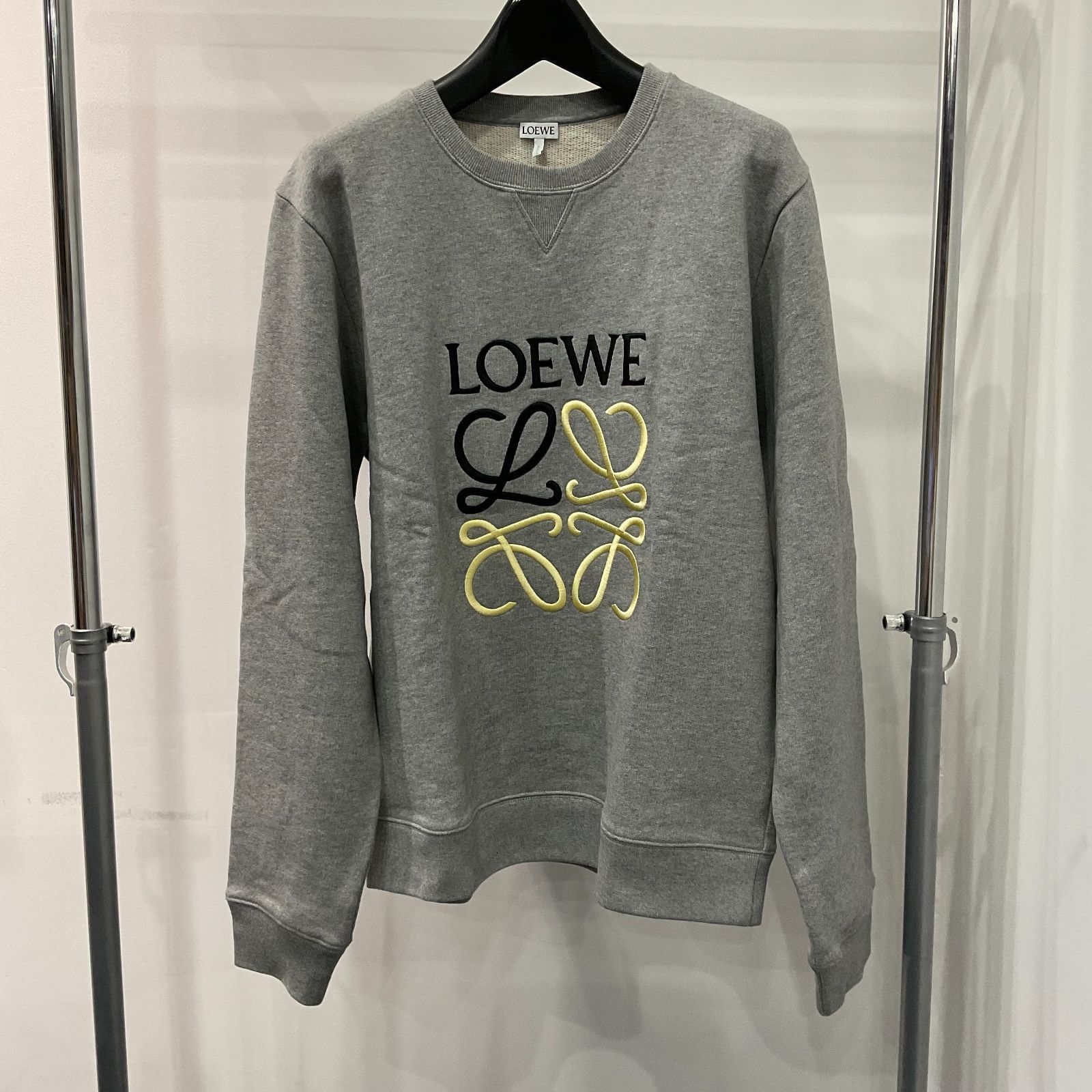 LOEWE 刺繍ロゴ スウェット トレーナー グレー トップス D25070153