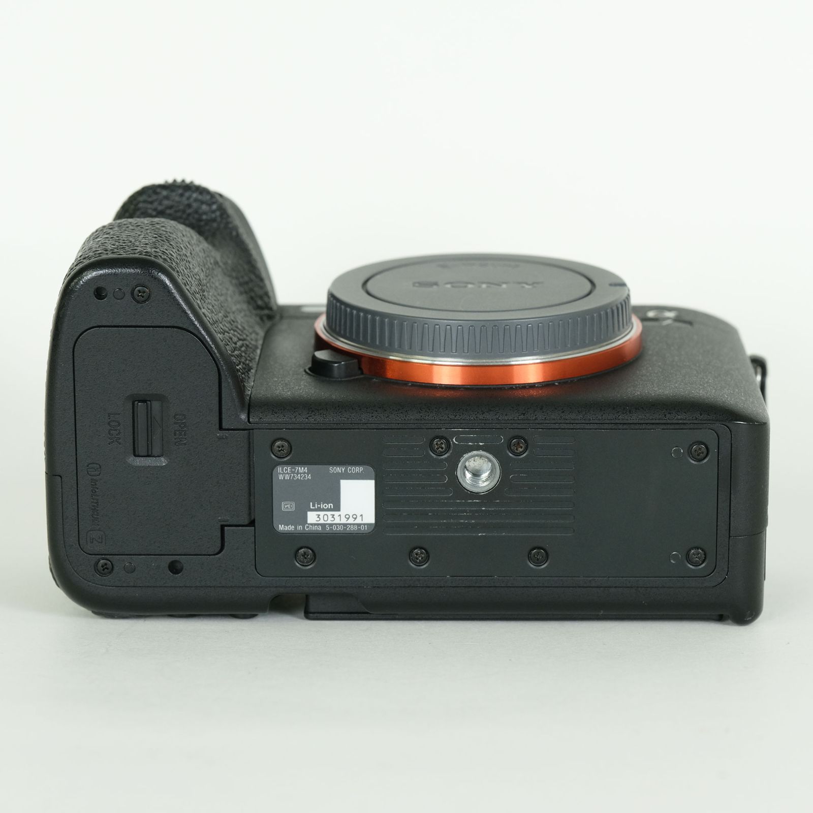 SONY α7 IV ボディ ILCE-7M4｜シャッター回数2.9万回・美品 美品 | シャッター数83,000回] SONY α7 IV（ILCE-7M4） [ボディ