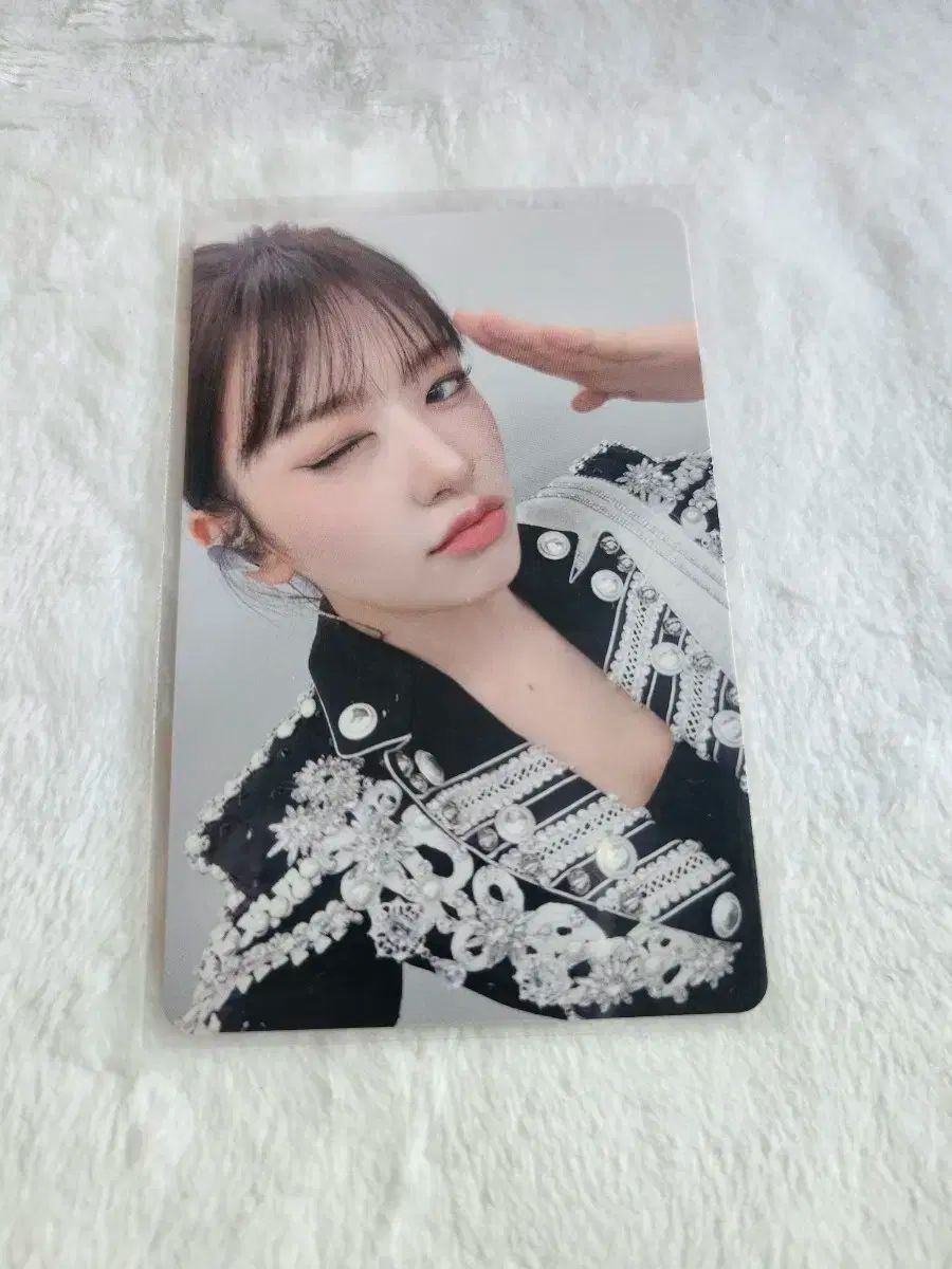 ive IVE ユジン サインボール IVE アン・ユジン ファンコン サインボール