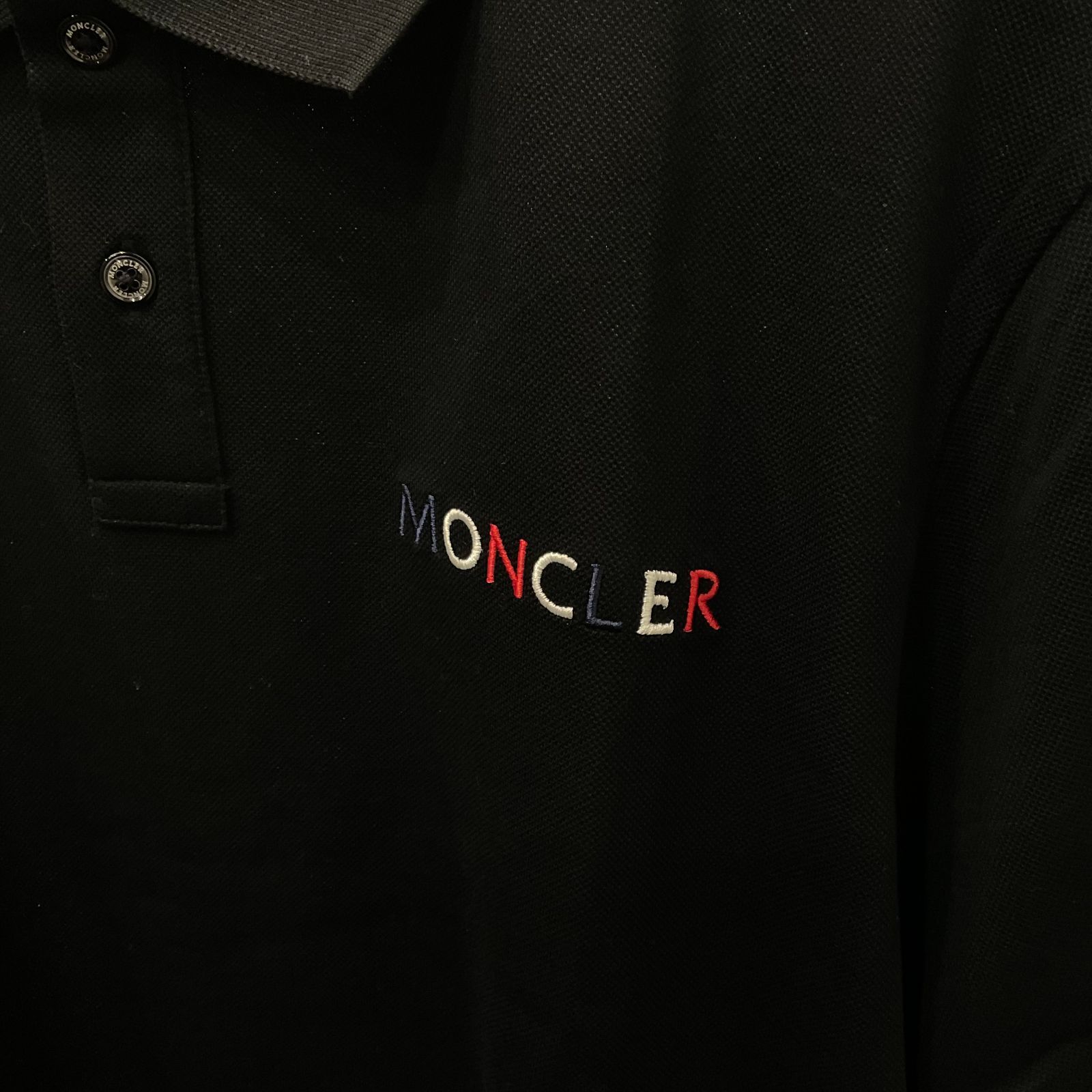 モンクレール ロゴ ポロシャツ 黒 D25064082 - メルカリ