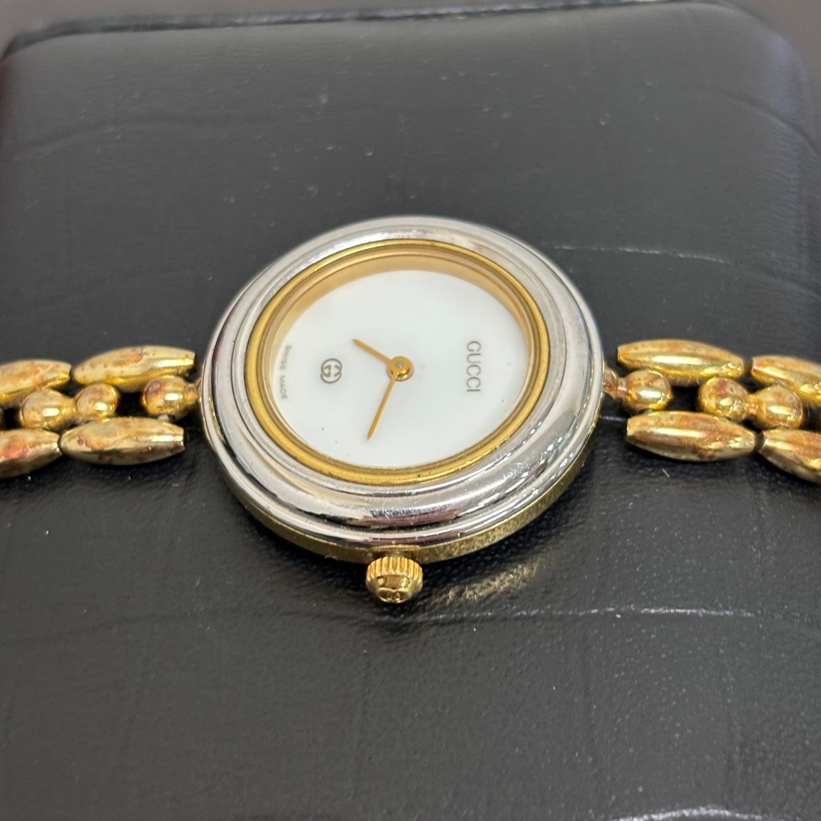 GUCCI チェンジベゼル 8色 1100-L ゴールド バングルウォッチ GUCCI