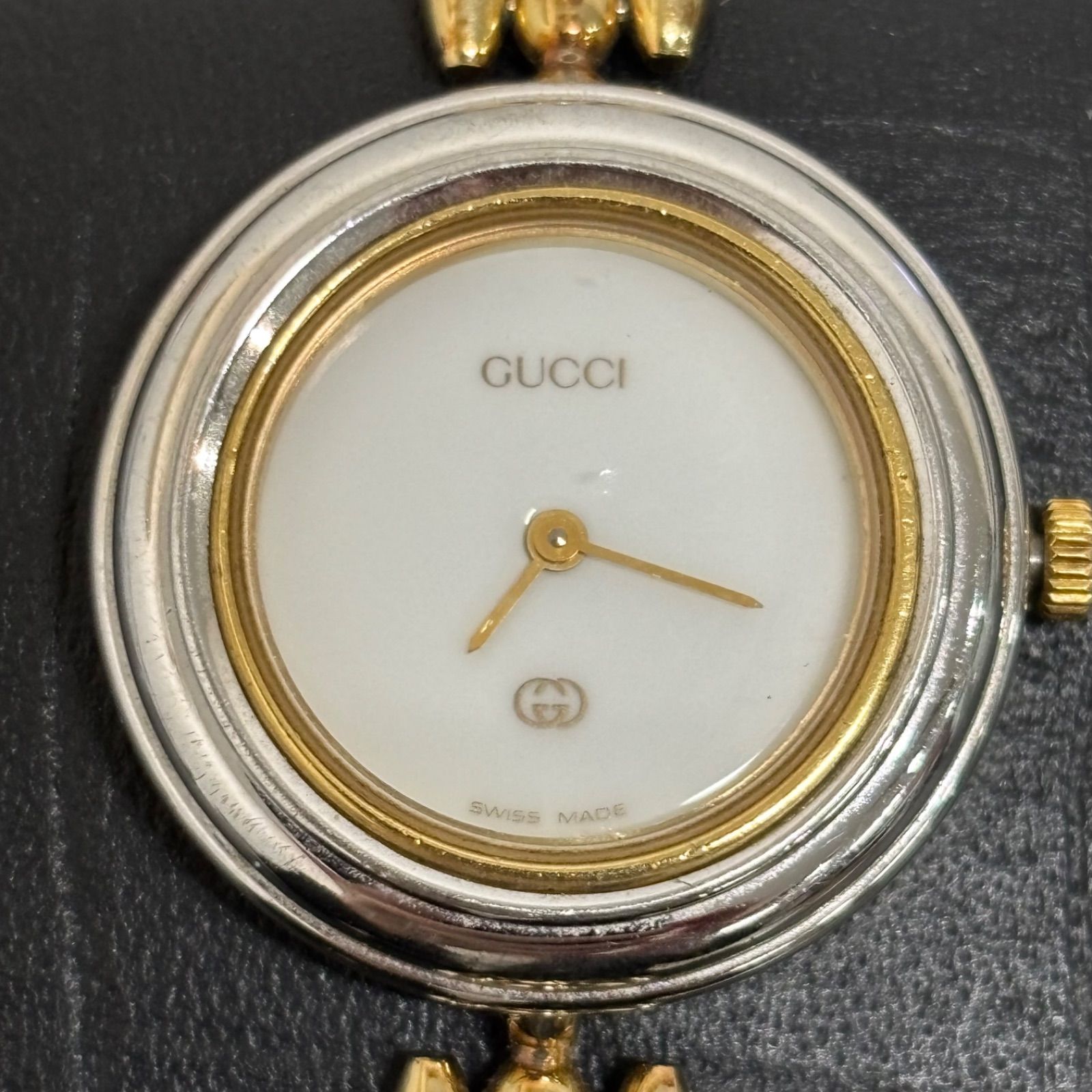 GUCC グッチ チェンジベゼル バングルウォッチ 腕時計 1100-Lゴールド