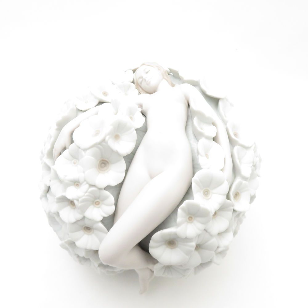 LLADRO リヤドロ 8365 花香る夢 フィギュリン 置物 陶器人形 女性