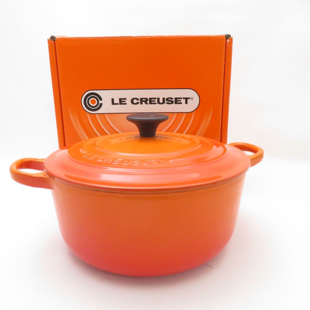 未使用 Le Creuset ルクルーゼ ココットロンド 両手鍋 鋳鉄 20cm 2.4L