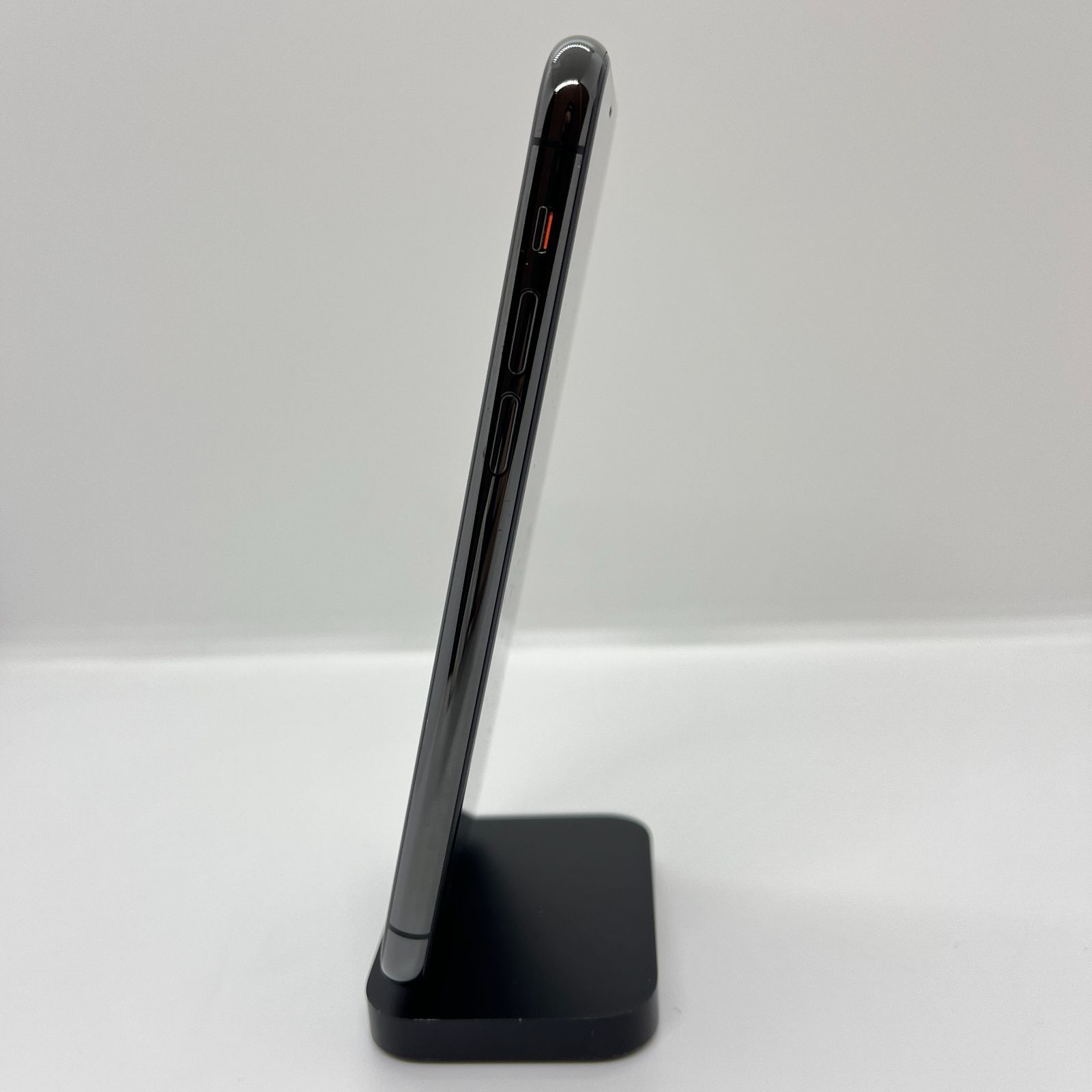 美品‼️バッテリー最大容量90%以上‼️iPhone11Pro64GBスペースグレー