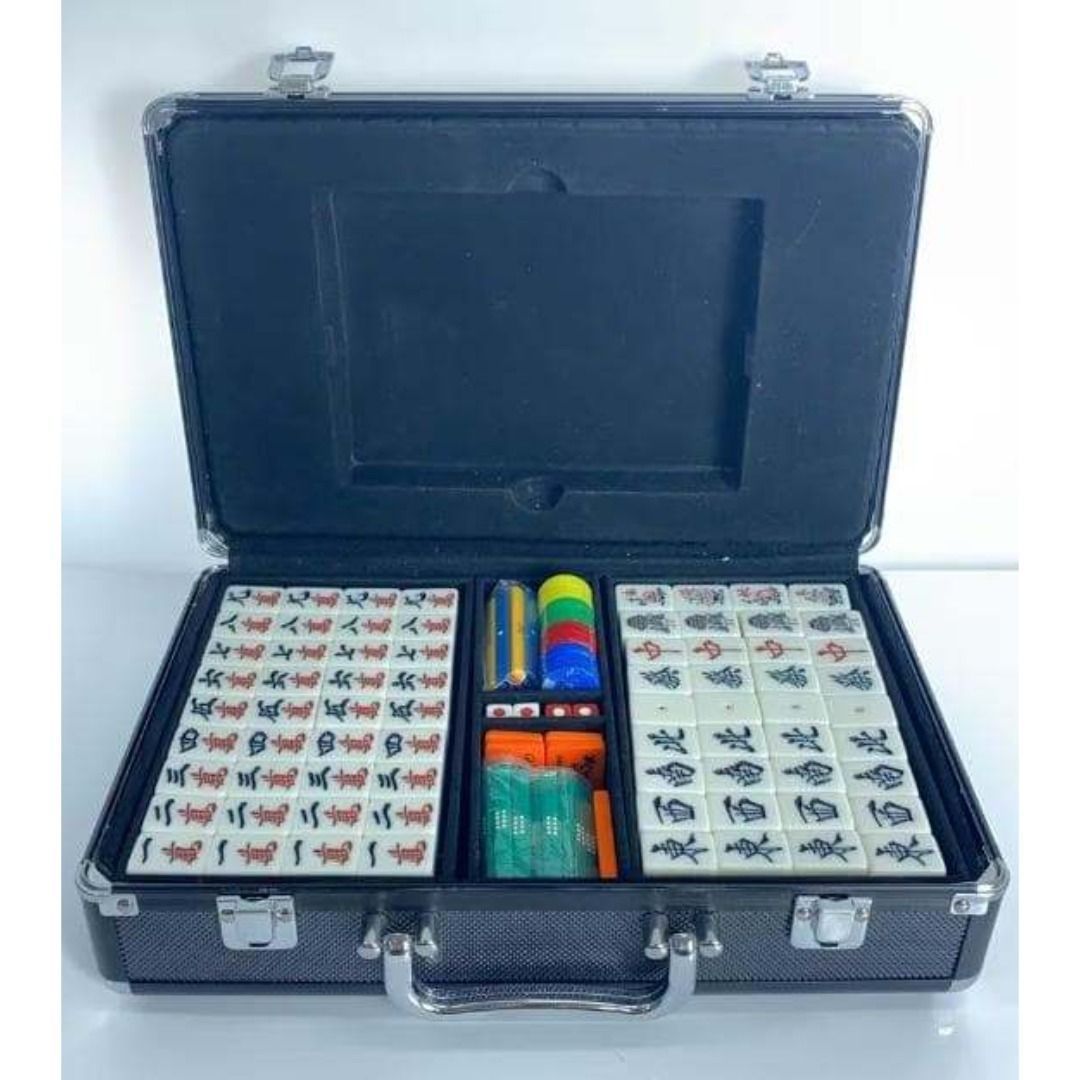 希少品 大洋ユニマック 麻雀牌 黒牌 ブラック 廃盤品 アタッシュケース