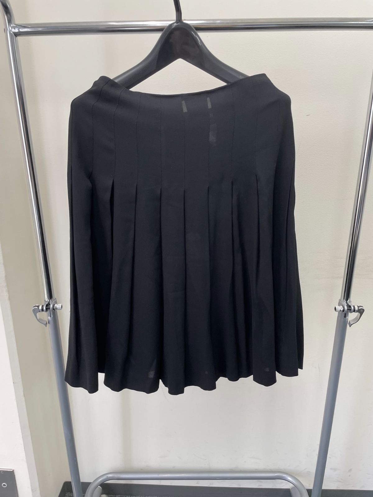 シャネル プリーツ スカート ブラック 36 D25063688 - メルカリ