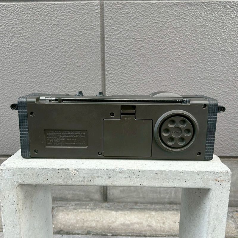 ジャンク】SONY 4バンドBCLラジオ スカイセンサー ICF-6000 昭和レトロ