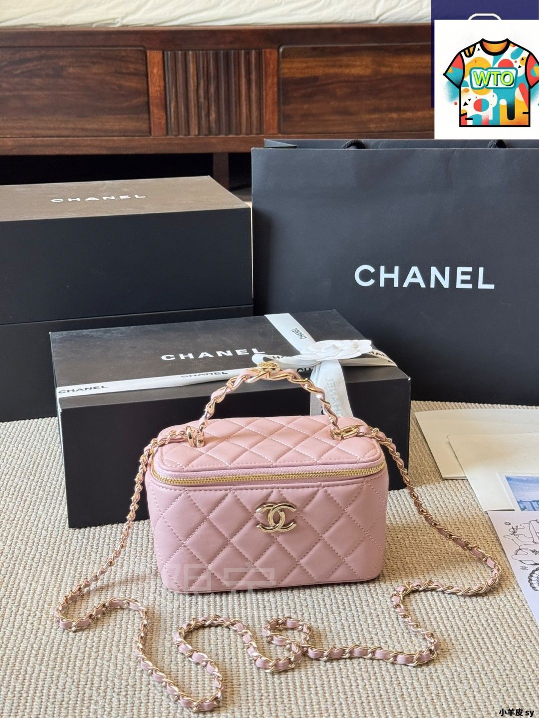 CHANELのみ　コスメ　まとめ売り 今日特価】Chanel シャネル コスメボックス ルテニウム銀色ハンドル