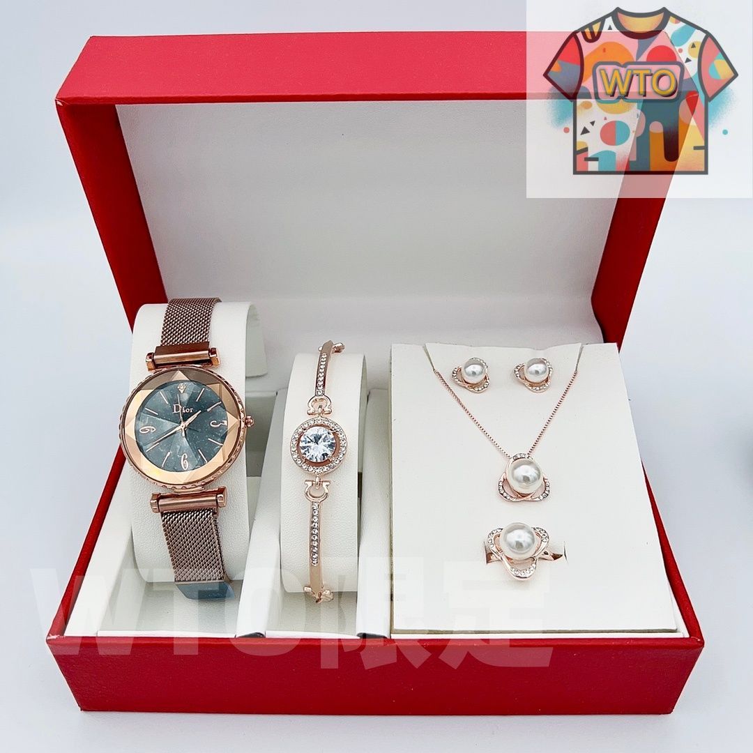 今日特価】Dior ディオール ダイヤモンドリングと星空マザーオパールの