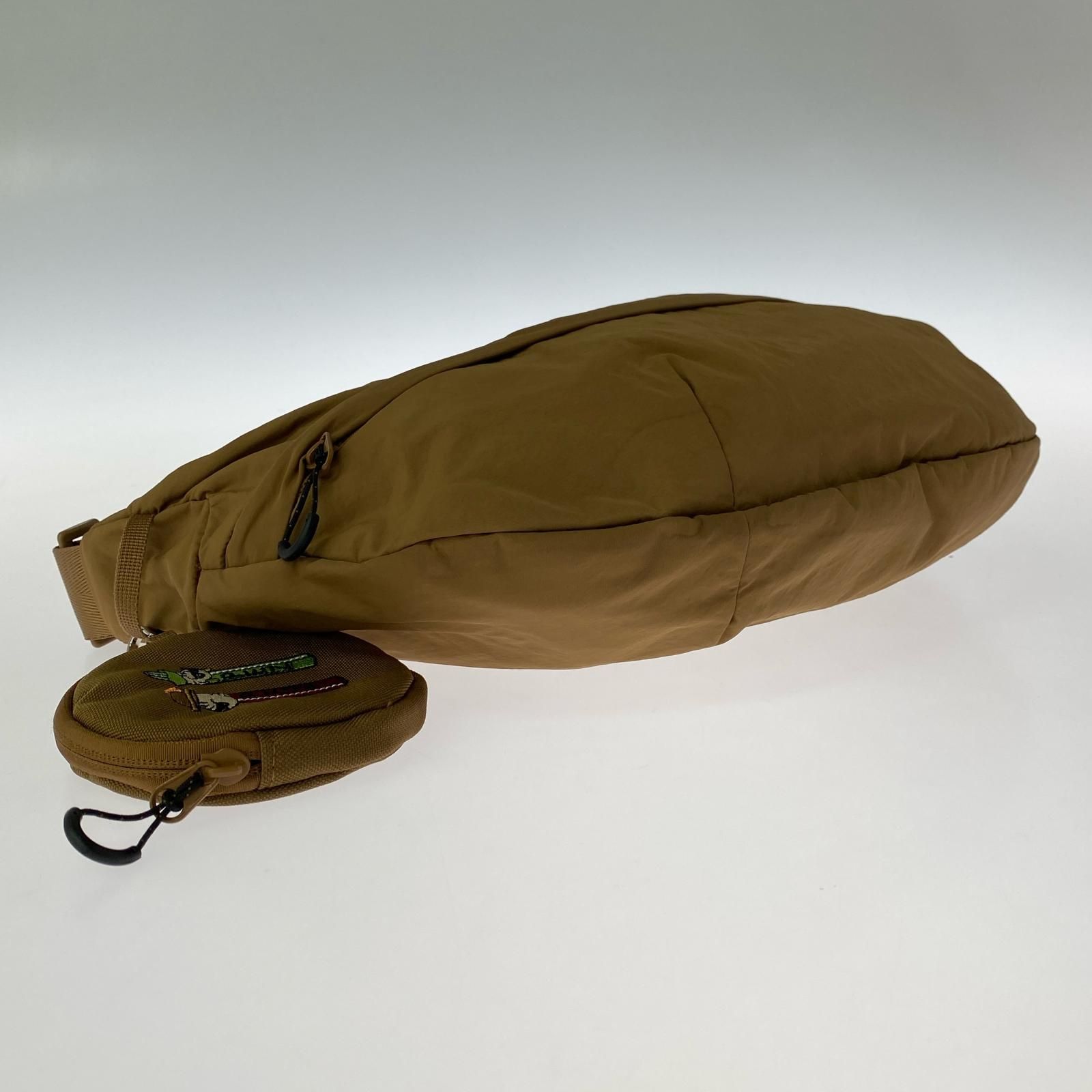 ear PAPILLONNER イア パピヨネ コインケース付きボディバッグ