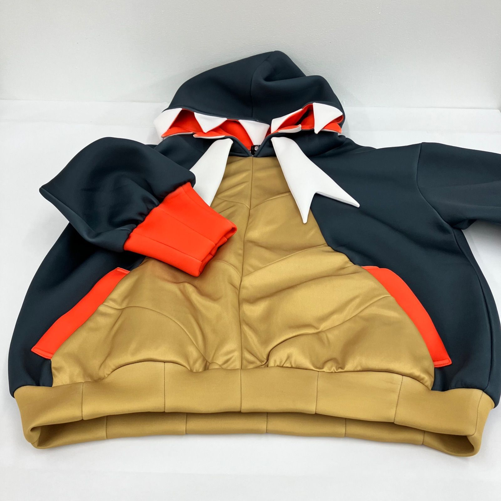 キバナ パーカー Mサイズ ポケモンセンター ポケセン