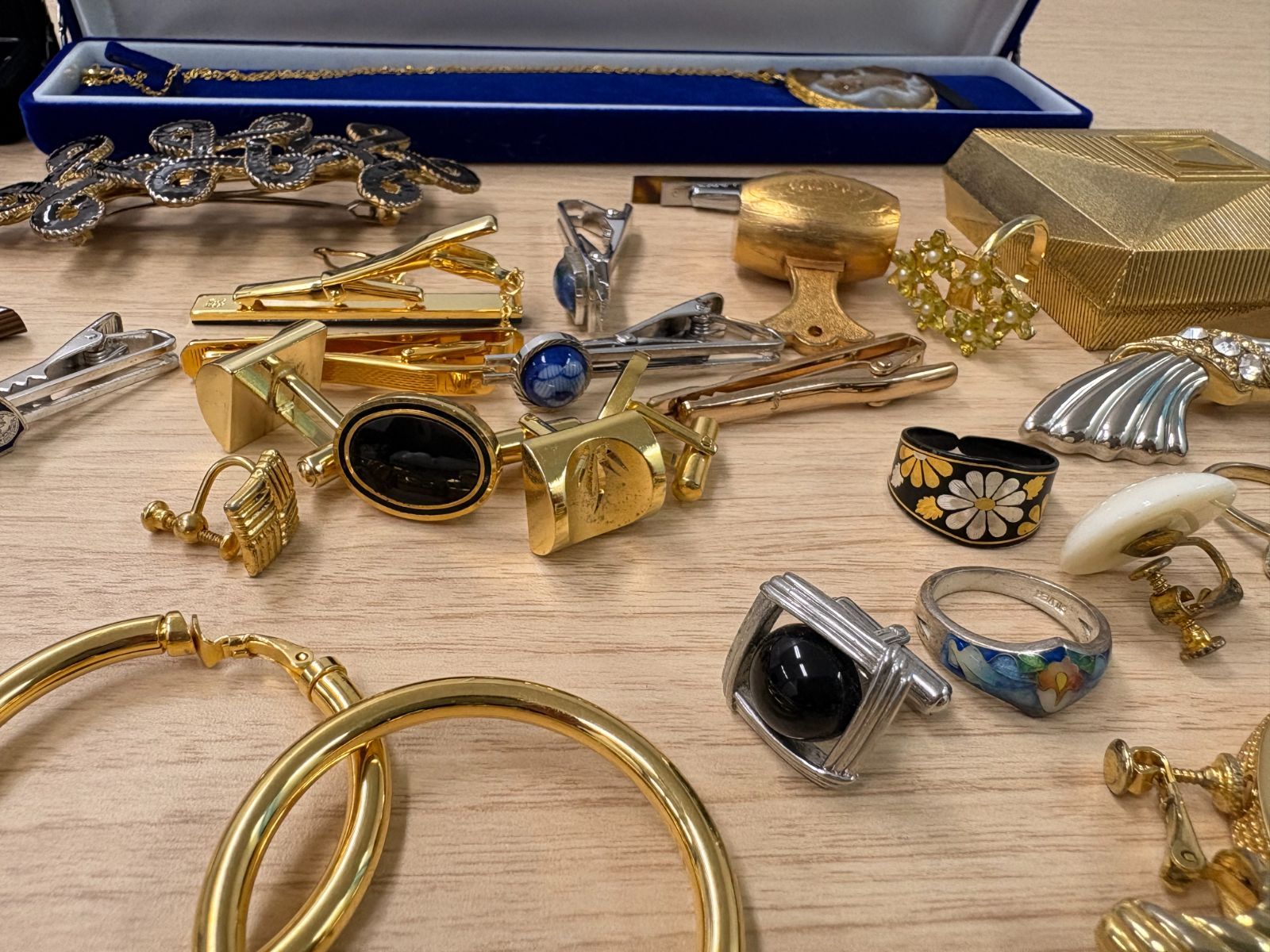 遺品整理・まとめ売り】アクセサリー ジュエリー ネックレス - メルカリ